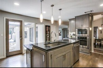 7115 Shook Ave in Dallas, TX - Building Photo - Building Photo