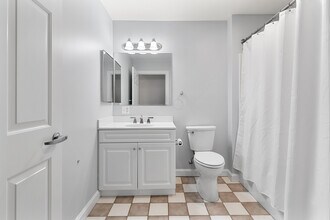 38 Village Rd, Unit 715 in Middleton, MA - Building Photo - Building Photo