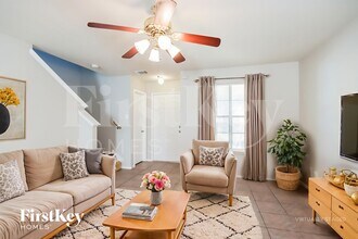 6523 Fairbrook Park Ln in Spring, TX - Foto de edificio - Building Photo