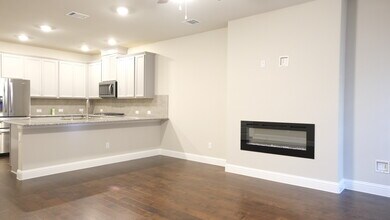 332 Blackthorne Dr in Plano, TX - Building Photo - Building Photo