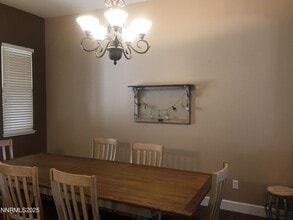 5939 Quintessa Ct in Sparks, NV - Building Photo - Building Photo