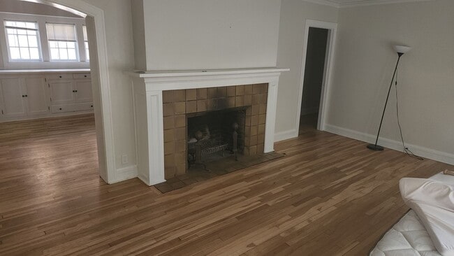 property at 2608 E Newport Ave