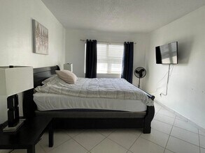 1461 S Ocean Blvd in Pompano Beach, FL - Building Photo - Building Photo