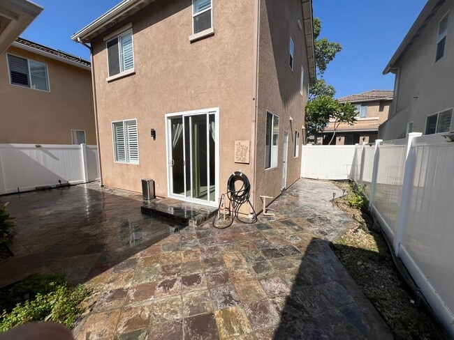 146 St James in Irvine, CA - Building Photo - Building Photo