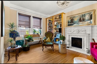 2305 Victoria Av, Unit 414 in Regina, SK - Building Photo - Building Photo