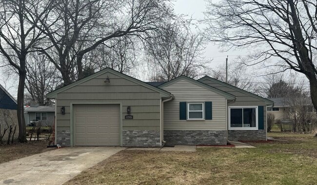 1245 N 118th St in Wauwatosa, WI - Building Photo - Building Photo