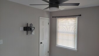 3400 Cricketeer Dr in Charlotte, NC - Building Photo