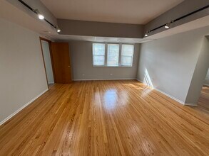 4901 N Christiana Ave in Chicago, IL - Building Photo - Building Photo