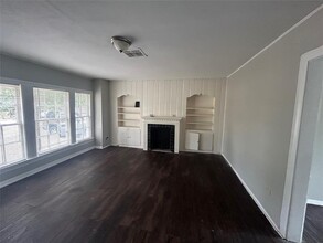 6633 Burkett St. in Houston, TX - Building Photo - Building Photo