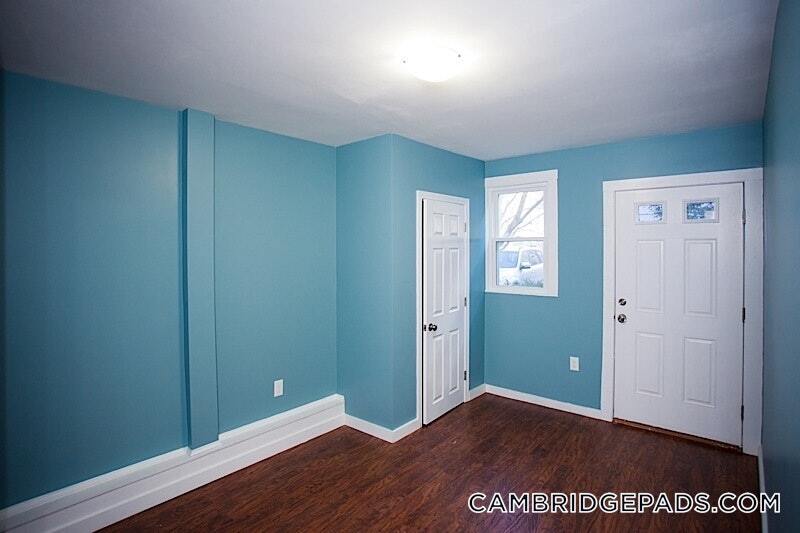 173 Rindge Ave in Cambridge, MA - Building Photo
