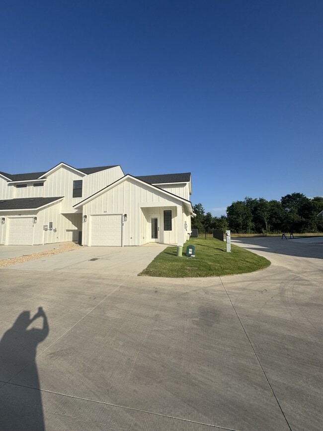 5811 S 31st St in Temple, TX - Building Photo - Building Photo