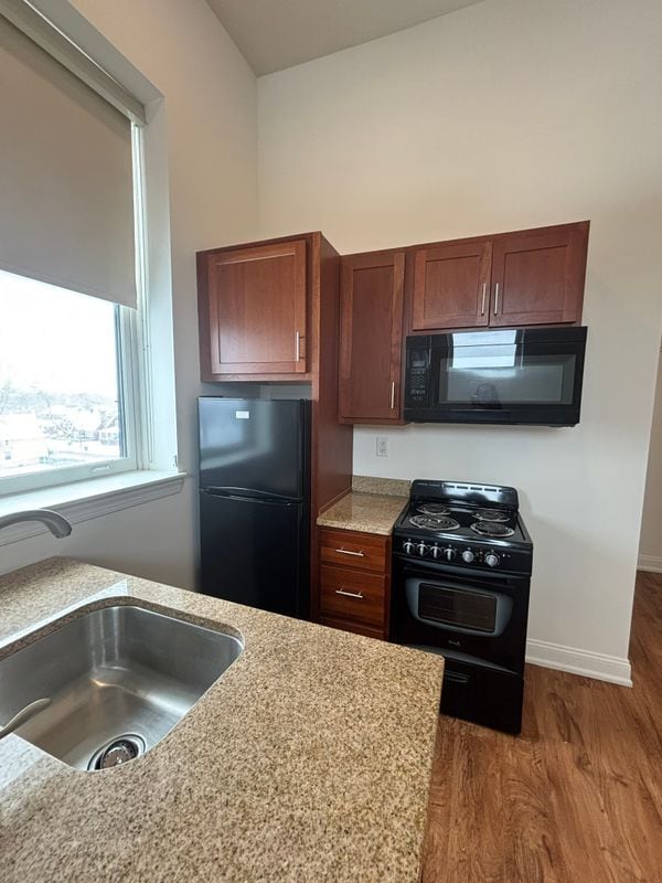 591 Terrace Blvd in Depew, NY - Building Photo - Building Photo