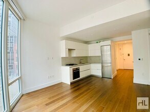 East 44th Street in New York, NY - Building Photo - Building Photo