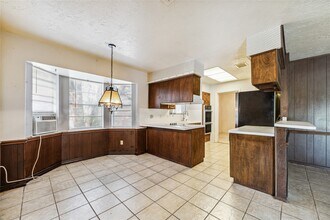 7523 Antoine Dr in Houston, TX - Building Photo - Building Photo