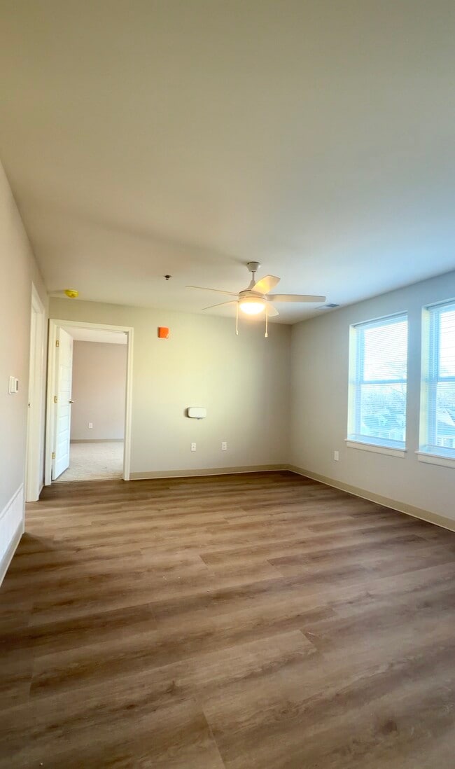 The Oaks at Woodland in Lexington, KY - Building Photo - Building Photo