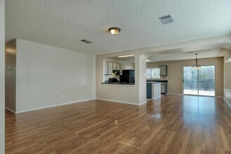 3205 Settlement Dr in Round Rock, TX - Building Photo - Building Photo