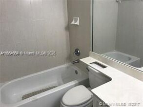 8100 W 28th Ct in Hialeah, FL - Building Photo - Building Photo