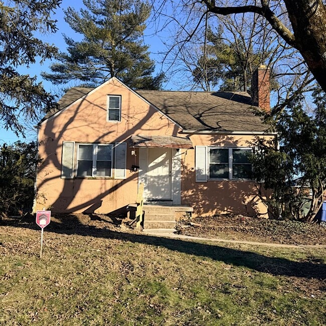 property at 1506 Ellsworth Ave