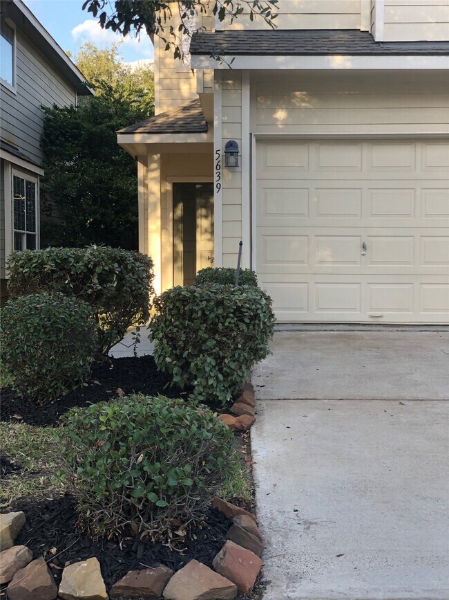 property at 5639 Stonecloud Ln