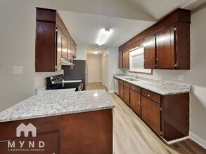 2009 Dove Dr in Charlotte, NC - Building Photo - Building Photo