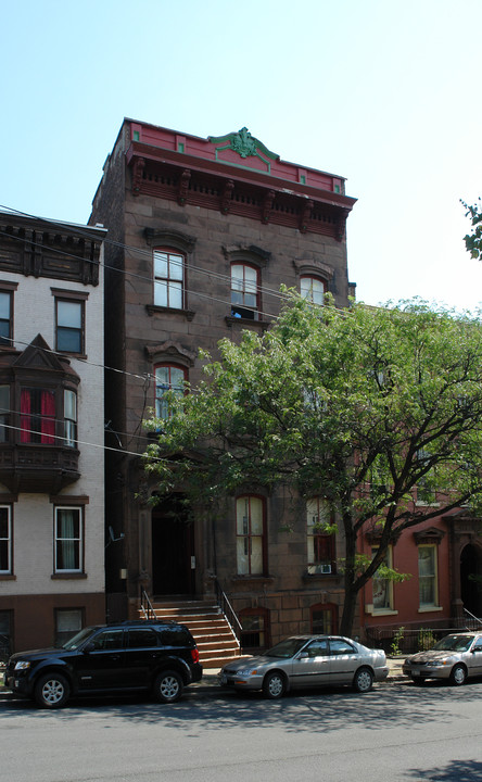 13 Ten Broeck Pl in Albany, NY - Foto de edificio