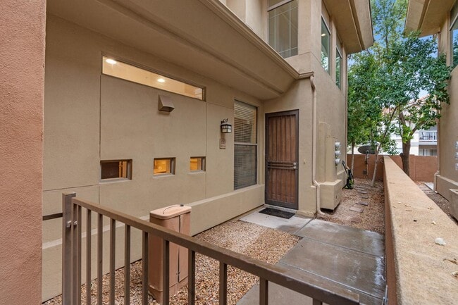 14450 N Thompson Peak Pkwy in Scottsdale, AZ - Building Photo - Building Photo