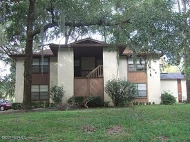 462 Crabapple Ct, Unit A-1ST FLOOR LEFT in Orange Park, FL - Building Photo
