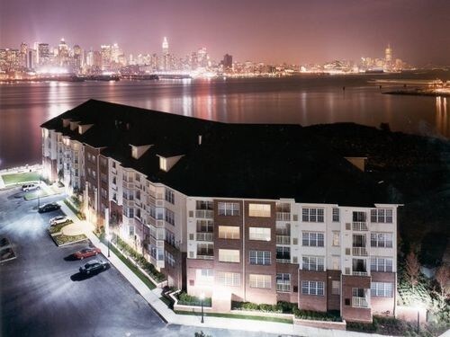 24 Ave at Port Imperial-Unit -318 in West New York, NJ - Foto de edificio - Building Photo