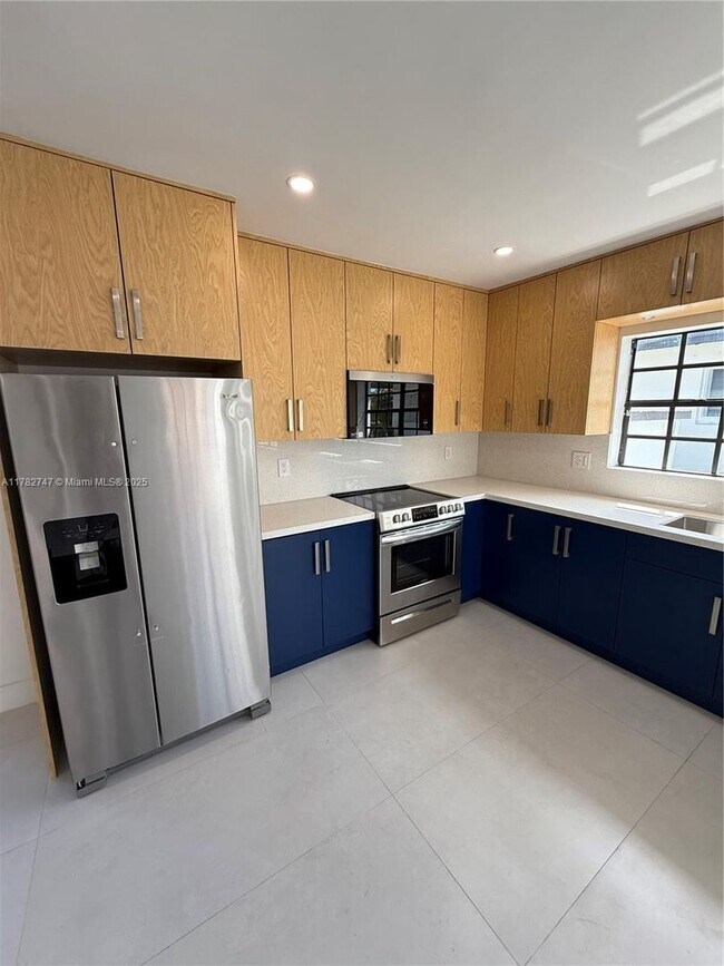 property at 5152 SW 6th St