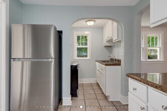 519 N Park St in Westmont, IL - Building Photo - Building Photo