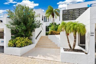 840 Bayport Wy in Longboat Key, FL - Building Photo