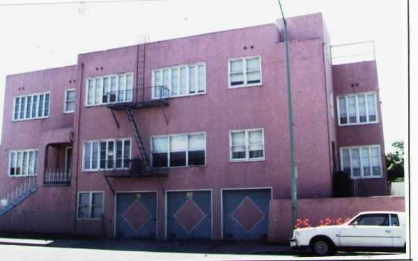 1729 Filbert St in Oakland, CA - Building Photo - Building Photo