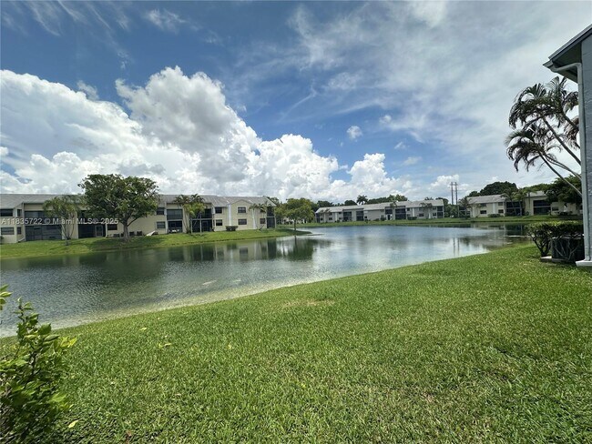 960 N Franklin Ave in Homestead, FL - Building Photo - Building Photo