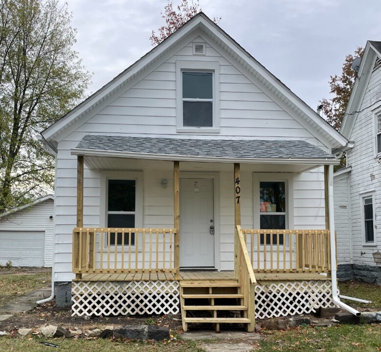 407 W 23rd St in Lorain, OH - Building Photo