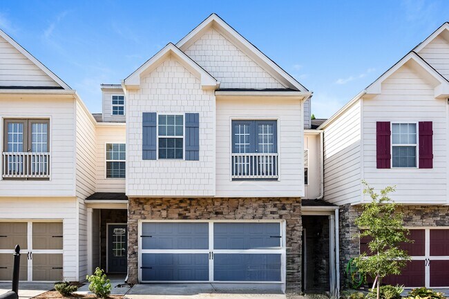 38 Madaline Ln