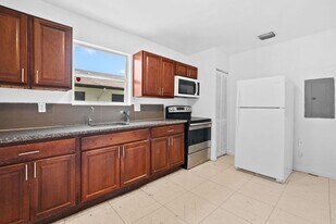 7770 NW 9th Ave in Miami, FL - Building Photo
