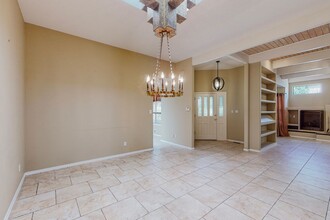 11024 Malaguena Ln NE in Albuquerque, NM - Building Photo - Building Photo
