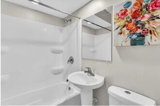 8604 Ford Ave in Raytown, MO - Building Photo - Building Photo