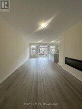 37 Harold Wilson Ln in Richmond Hill, ON - Building Photo - Building Photo