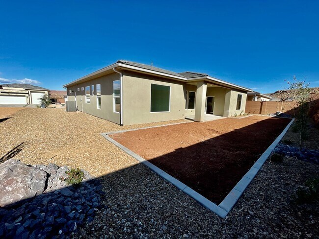 3992 Cerro Wy in Saint George, UT - Building Photo - Building Photo