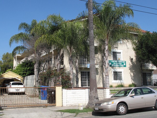 5113-5115 Monte Vista St in Los Angeles, CA - Building Photo - Building Photo