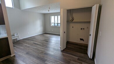 801 Kerns Dr NE in Bolivar, OH - Building Photo - Building Photo