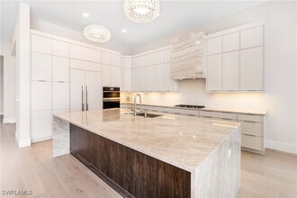 9678 Moonflower Ct in Naples, FL - Building Photo - Building Photo