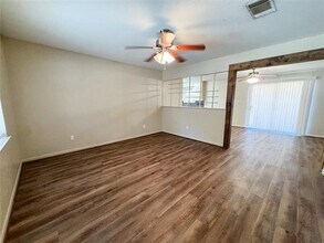 302 Bowles Ct in Kennedale, TX - Building Photo - Building Photo