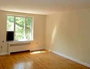 64 Dean Rd, Unit #1 in Brookline, MA - Building Photo - Building Photo