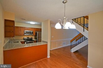 2215 Coppersmith Square in Reston, VA - Building Photo - Building Photo