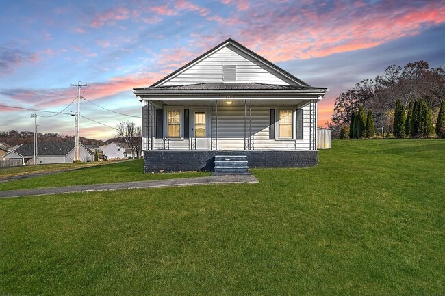 property at 1408 W College St