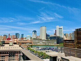 35 Channel Center St in Boston, MA - Building Photo