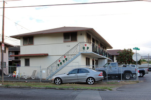 704 Menehune Ln Apartments