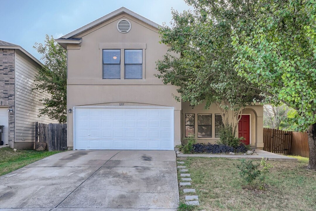 1211 Champion Dr in Round Rock, TX - Building Photo